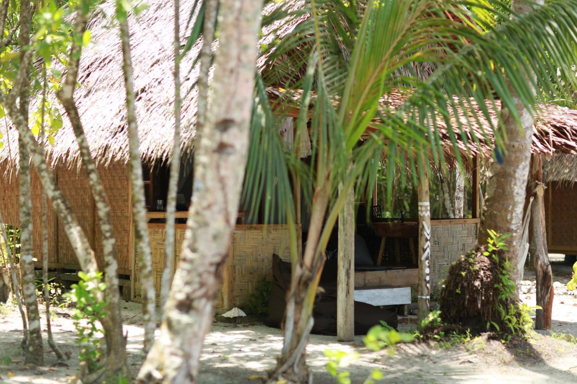 Pinang Island - Private Island Sea View Bungalows Singkil  Exterior photo