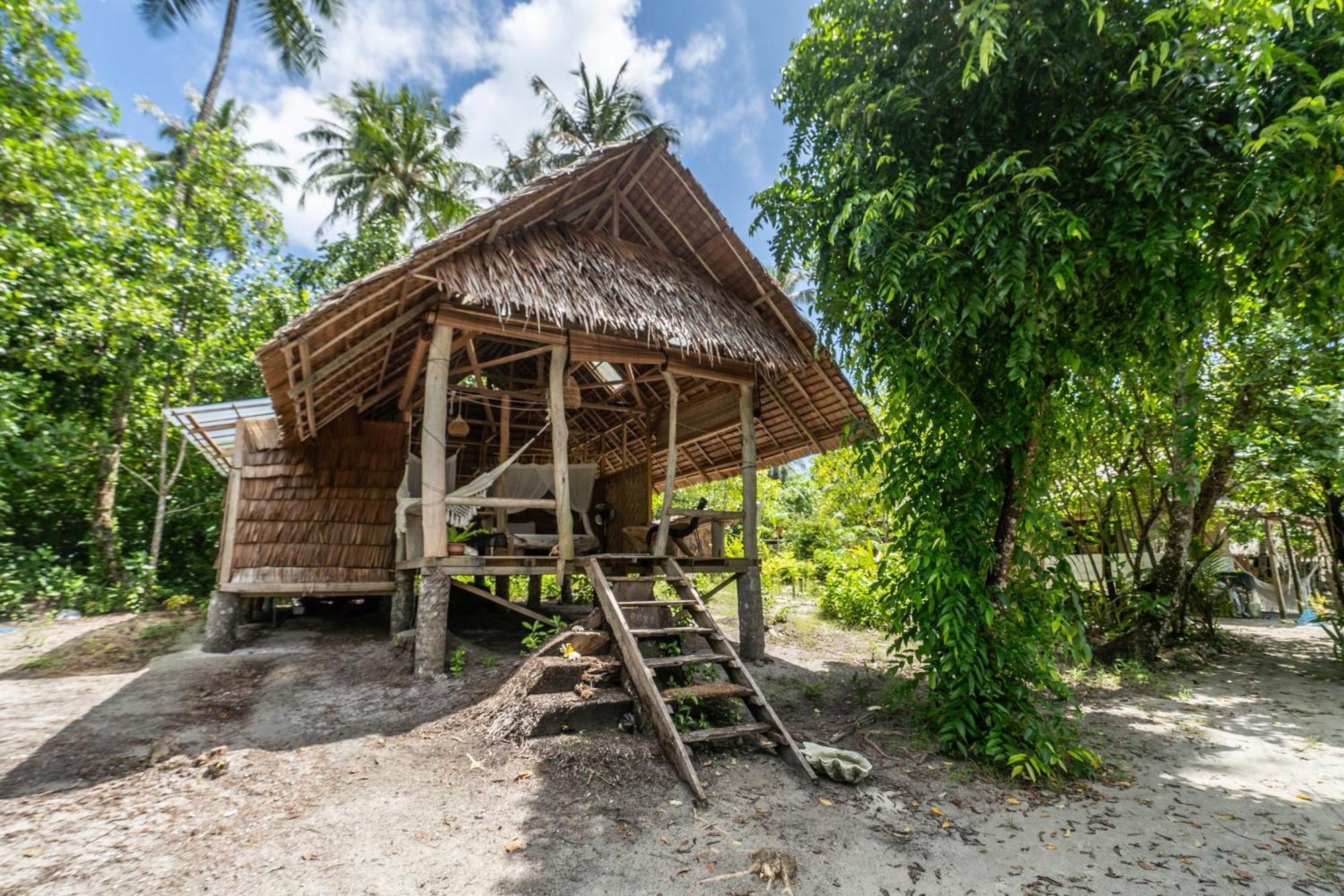 Pinang Island - Private Island Sea View Bungalows Singkil  Exterior photo